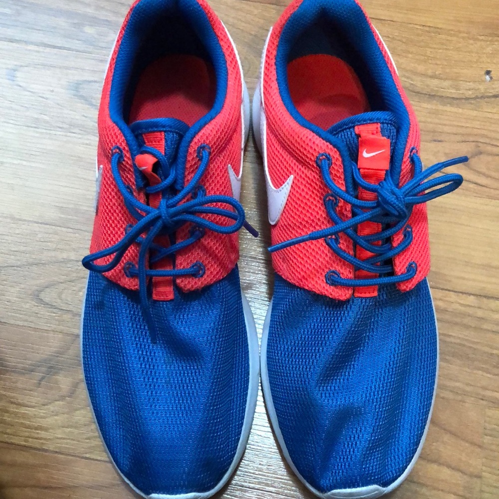 Nike Roshe run sneakers